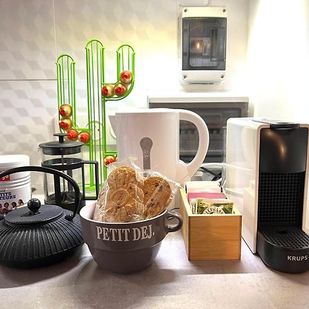 Jolie Mini Maison Lovely Tiny House Vitry-sur-Seine Bagian luar foto